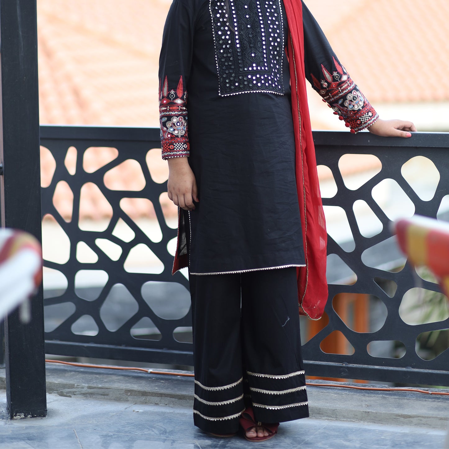 Noir Mehreen